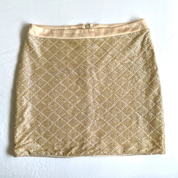 Miss Selfridge Dresses & Skirts - Miss Selfridge stretchy metallic cream & silver textured mini skirt US 8 GUC